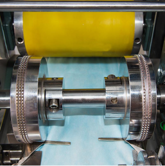 口罩機(jī)廠家：N95口罩是怎樣生產(chǎn)出來(lái)得?